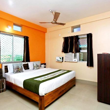 Goroomgo Krishna Residency Пури Экстерьер фото